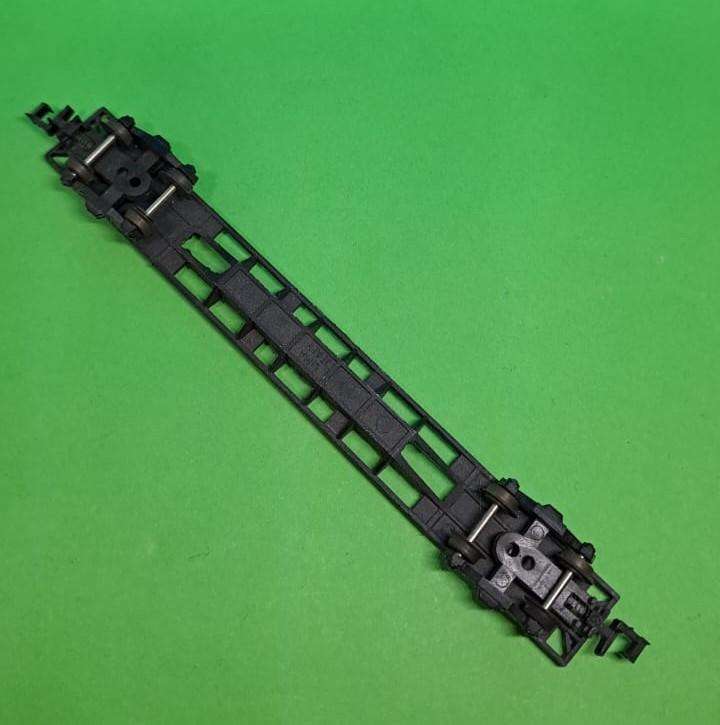 Model Trains N-Scale 1 x Passenger chassis, with metal wheels & couplers.