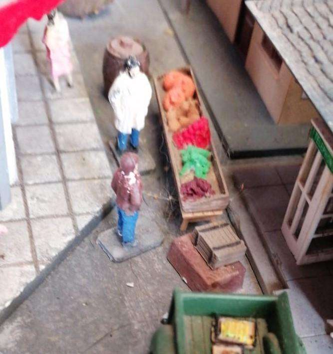 Model Trains HO Fruit Stand 2 (x1) - 45mm x 9mm x 6mm