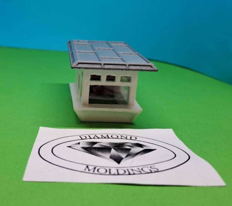 Model Trains HO 1 x Platform Ticket office (x1) - 63mm x 38mm x 33mm