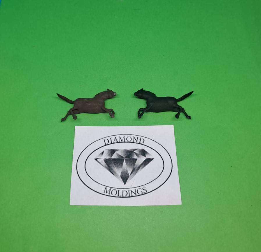 Model Trains HO 1 x Horses Running (x2). Painted