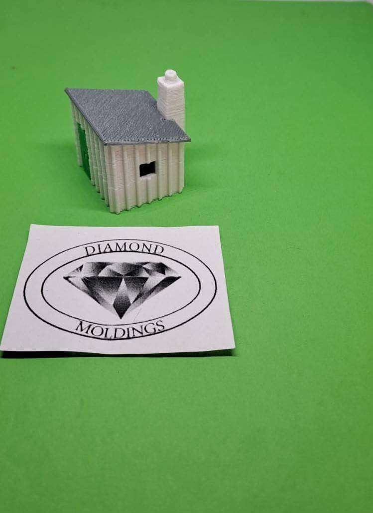 Model Trains HO 1 x Trackside Building (Small) - 33mm x 30mm x 38mm