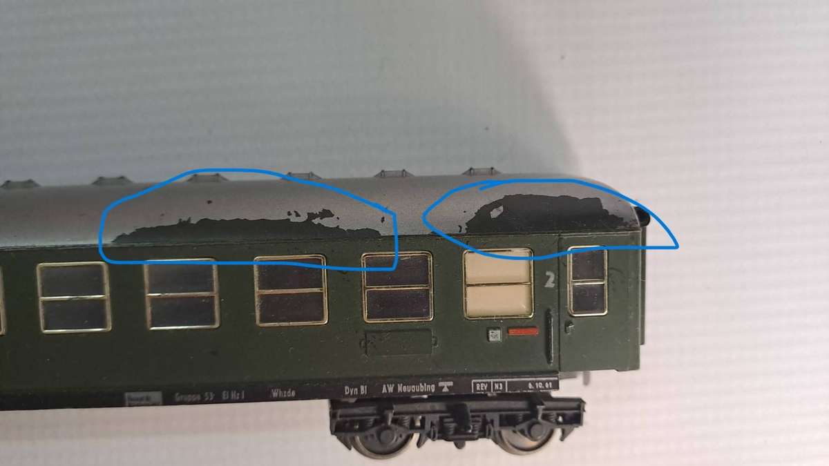 Model Trains HO 1x Fleischmann Passenger Coach, with metal wheels & Fleischmann couplers. See pic's,