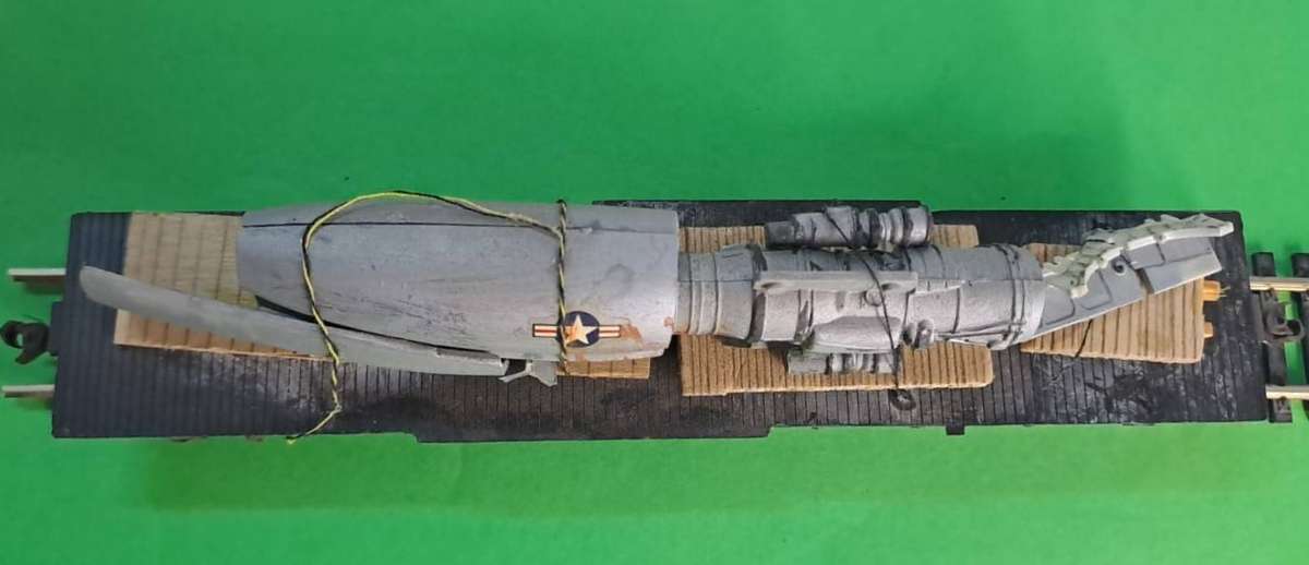 Model Trains HO 1 x Norfolk Southern Box Car with load, plastic wheels & KD couplers. (Weathered)