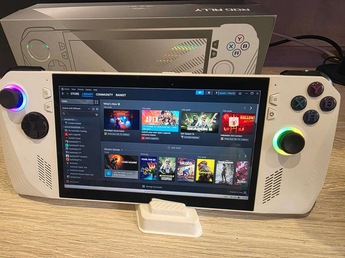 ASUS ROG Ally 7-inch Handheld Gaming Console - AMD Z1 Extreme 1TB SSD 16GB RAM Radeon Navi3 Win 11