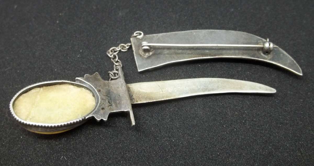 Silver knife brooch by Walburt