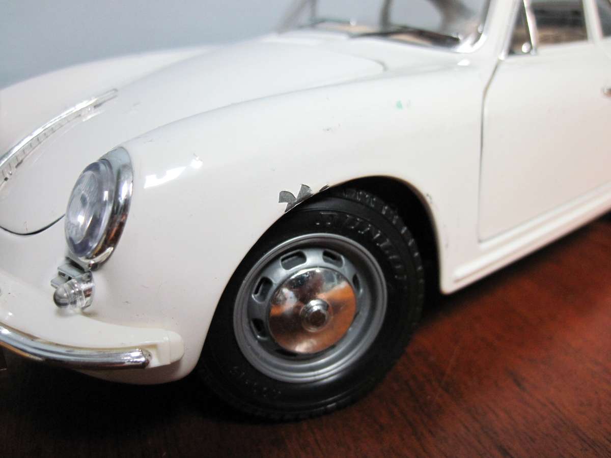 1961 Porsche 356B (1:18) by Bburago