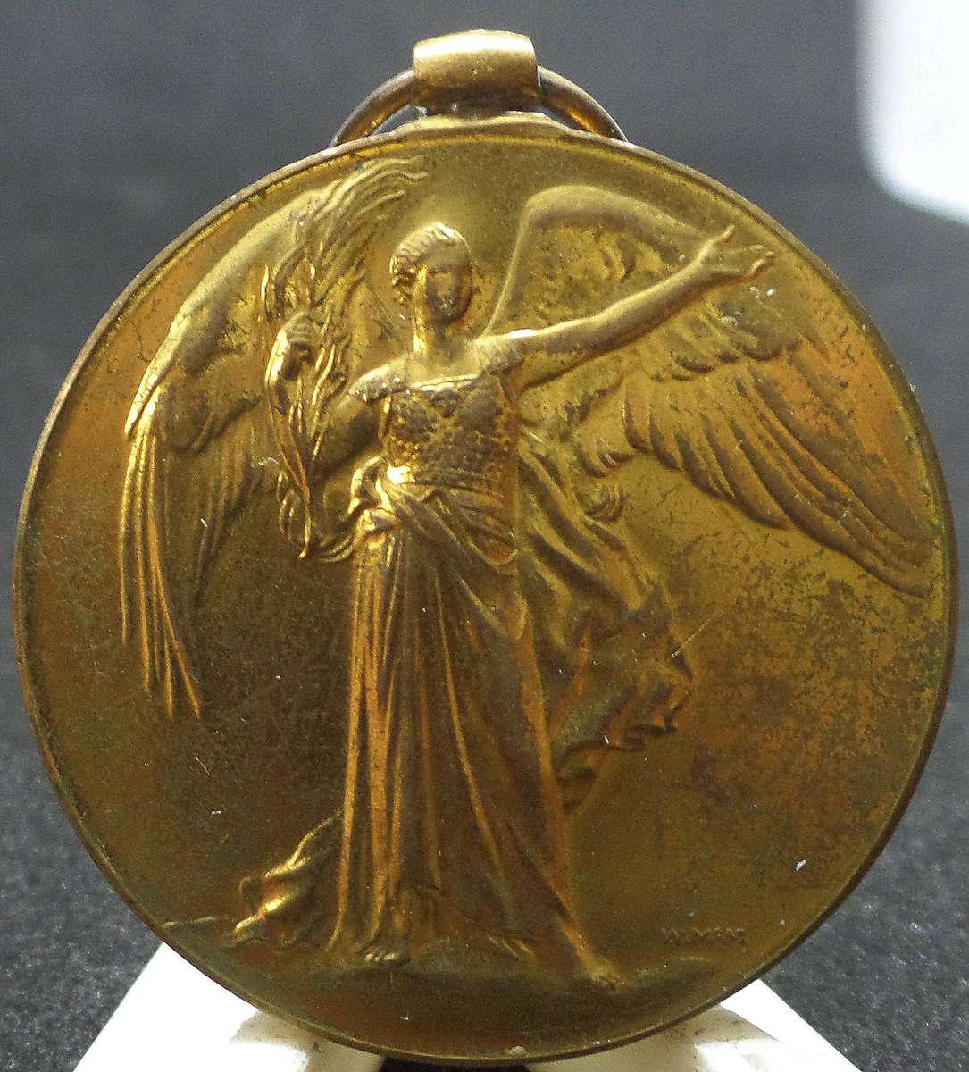 WWI Victory medal awarded to PTE W Uttley R.LANC.R 2471