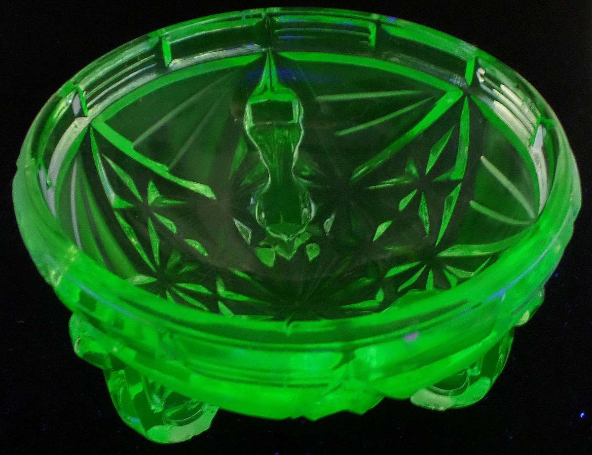 Art Deco Uranium Glass Footed Bowl (Stunning UV Glow)