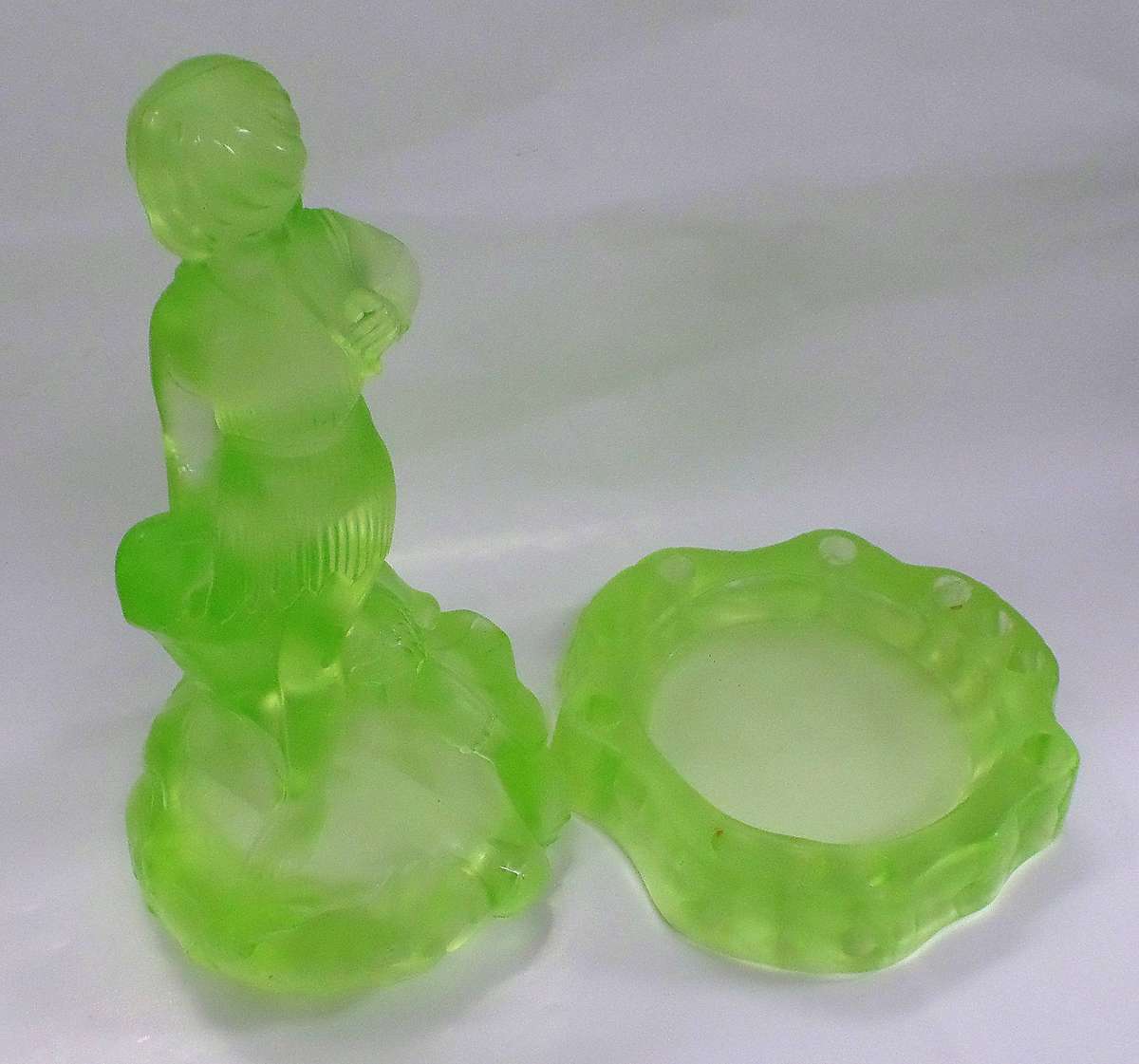 Rare 1930s Art Deco Walther & Söhne 2pc Uranium Glass Figurine & Frog Set -