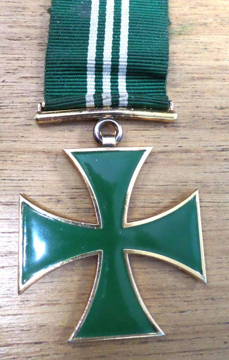 1980-1996 SA Prison Services 'Cross for Merit' number 0040