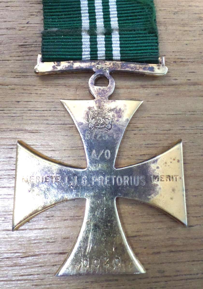 1980-1996 SA Prison Services 'Cross for Merit' number 0040