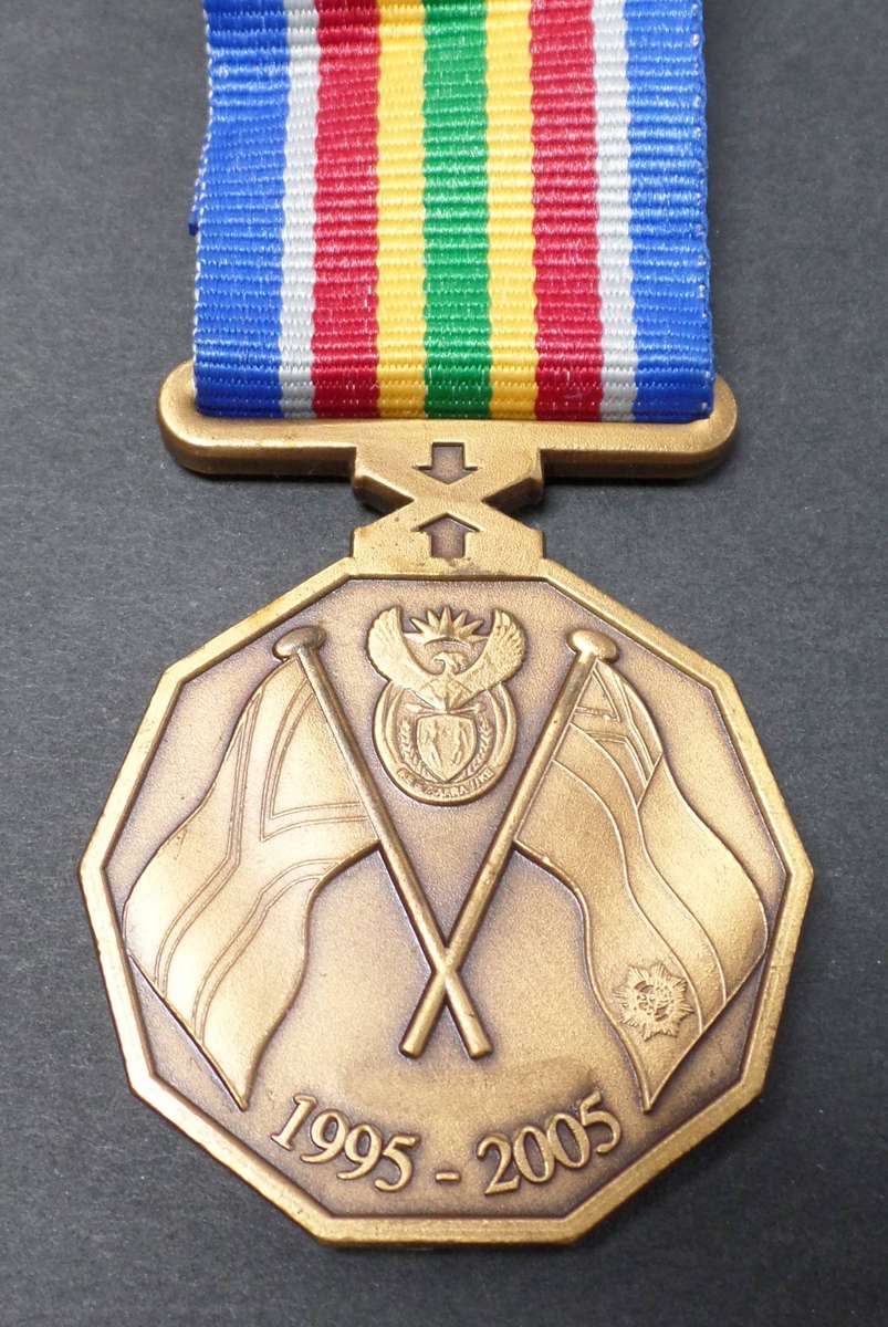 SAPS - 1995-2005 10yr Commemoration medal