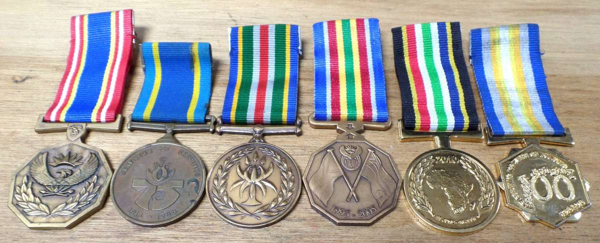 SAPS - Group of 6 medals