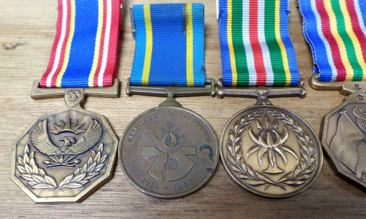 SAPS - Group of 6 medals