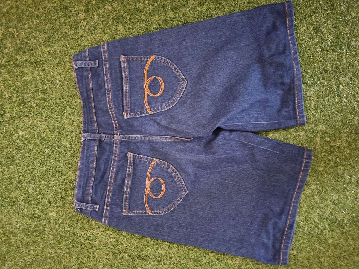 Denim short size 32