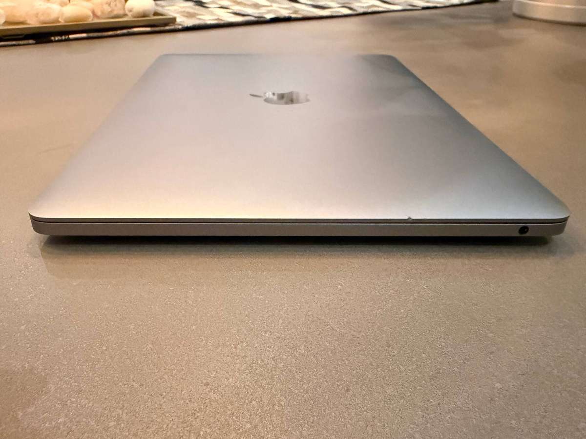 MacBook Pro M2 13 512GB