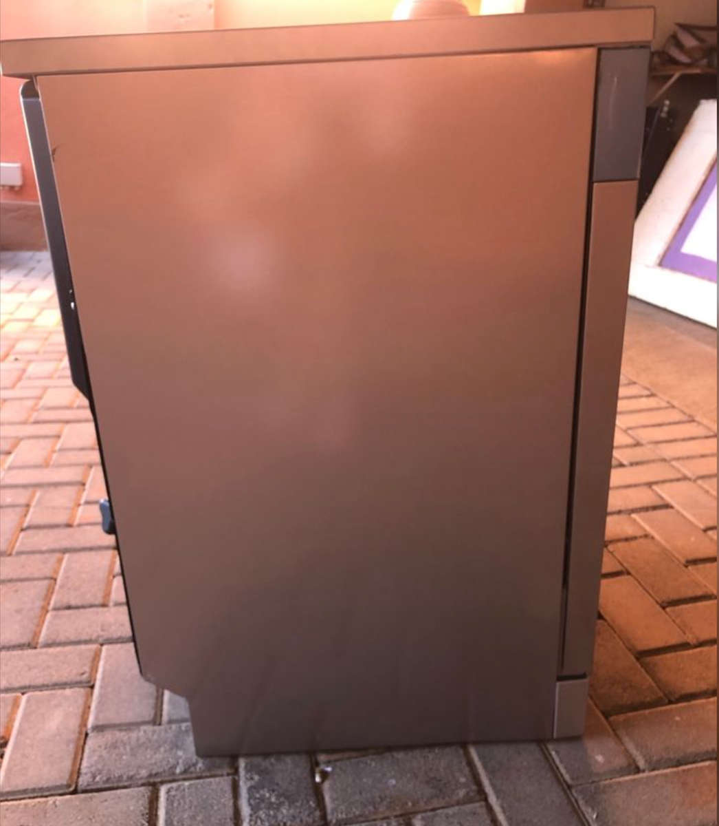 BRAND NEW Smeg Dishwasher