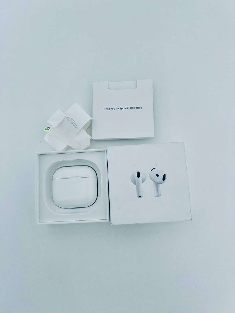 Apple AirPods 4