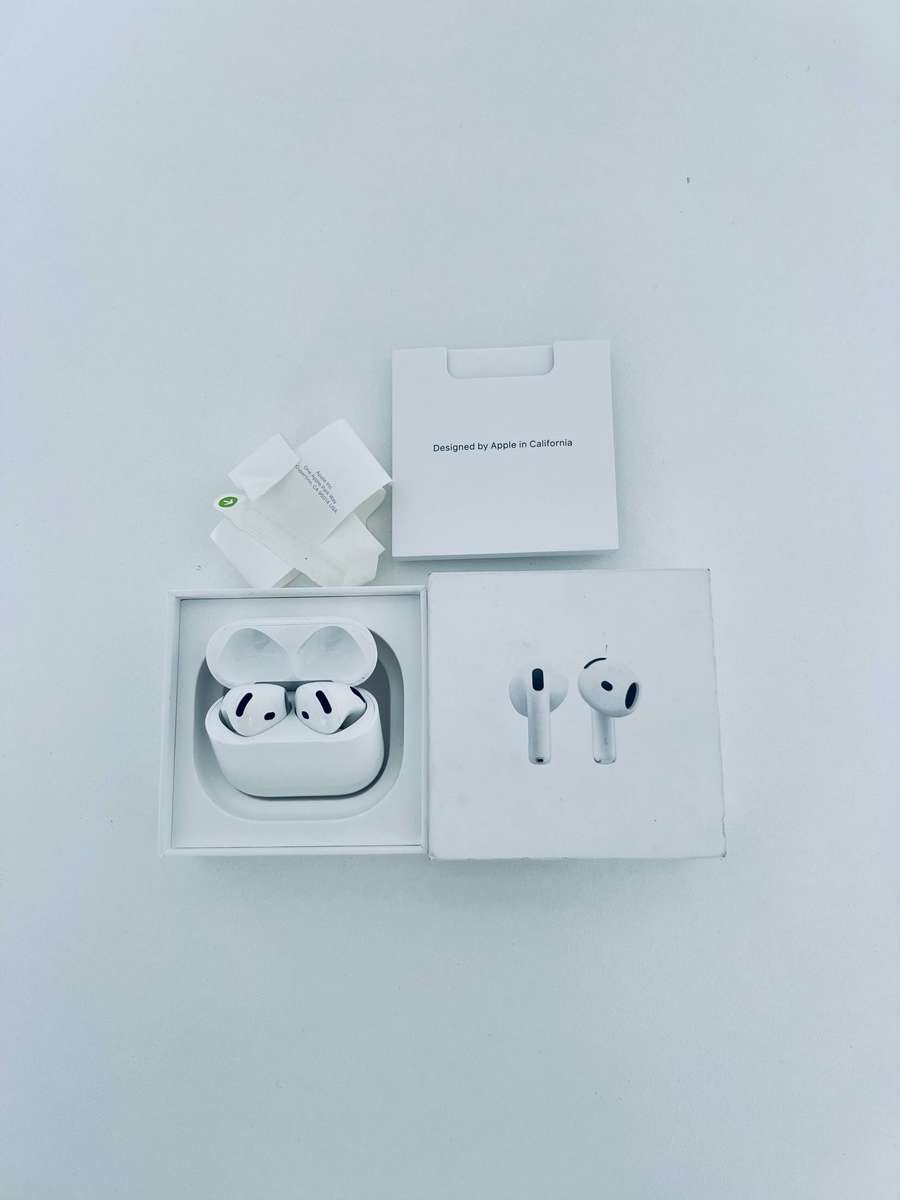 Apple AirPods 4