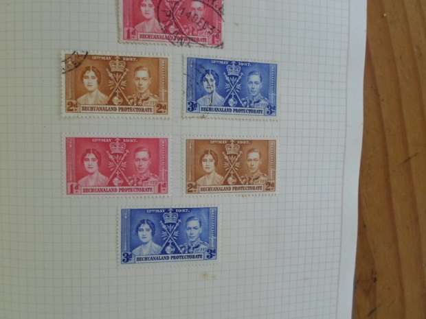 ALBUM 1937 CORONATION KING GEORGE AND QUEEN ELIZABETH GREAT COLLECTION 372 MINT AND USED STAMPS