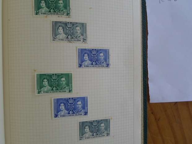 ALBUM 1937 CORONATION KING GEORGE AND QUEEN ELIZABETH GREAT COLLECTION 372 MINT AND USED STAMPS