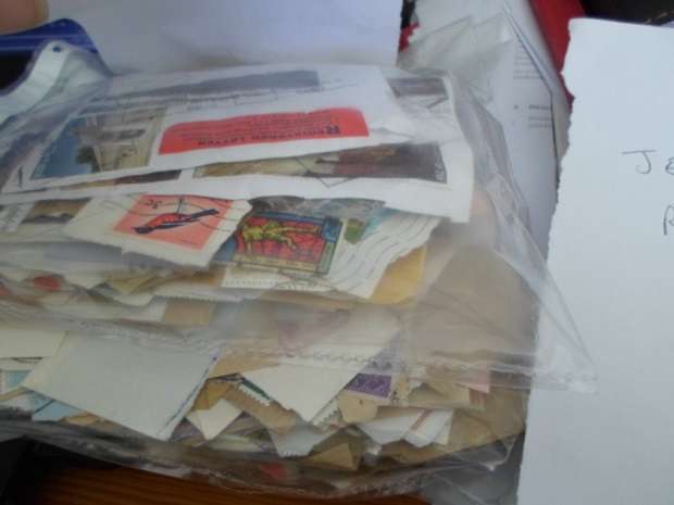 600 X RSA AND HOMELAND USED STAMPS ON PAPER NEAT LOT SEE PICS