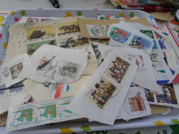 1000 X MIXED WORLD USED STAMPS ON PAPER GREAT LOT BARGAIN SEE PICS
