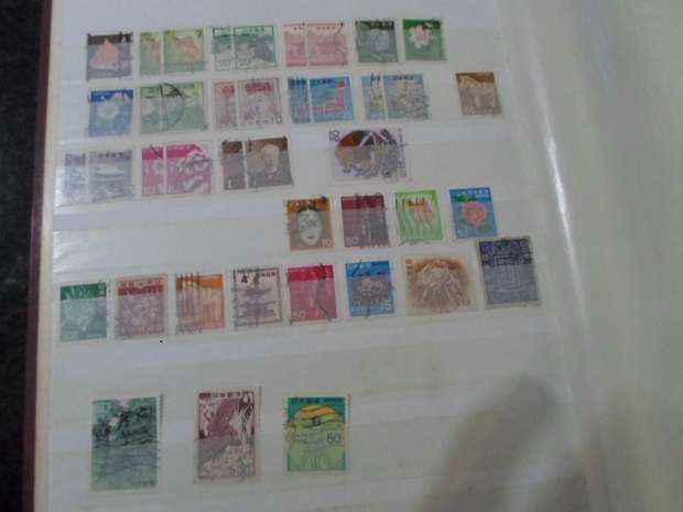 LARGE ALBUM MIXED WORLD STAMPS SEE PICS