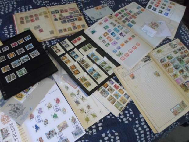 MIXED LOT STAMPS GOOD VALUE HERE SEE PICS
