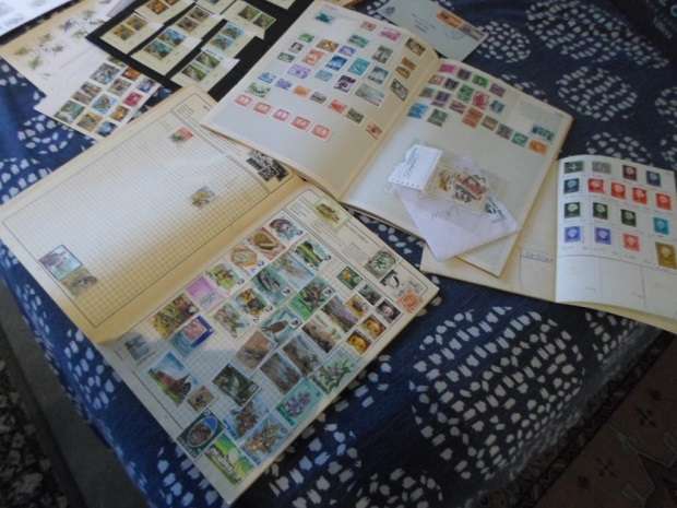 MIXED LOT STAMPS GOOD VALUE HERE SEE PICS