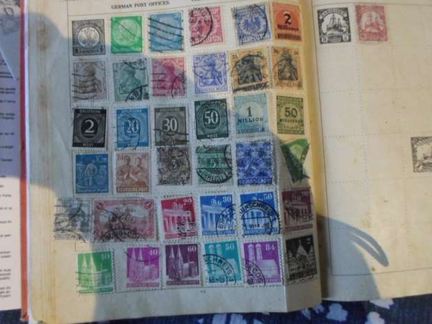 MIXED LOT STAMPS GOOD VALUE HERE SEE PICS