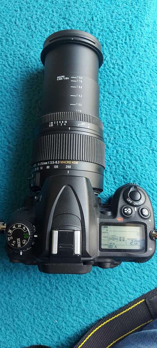 Nikon Camera D7000 with Sigma lens, Bag and accessories