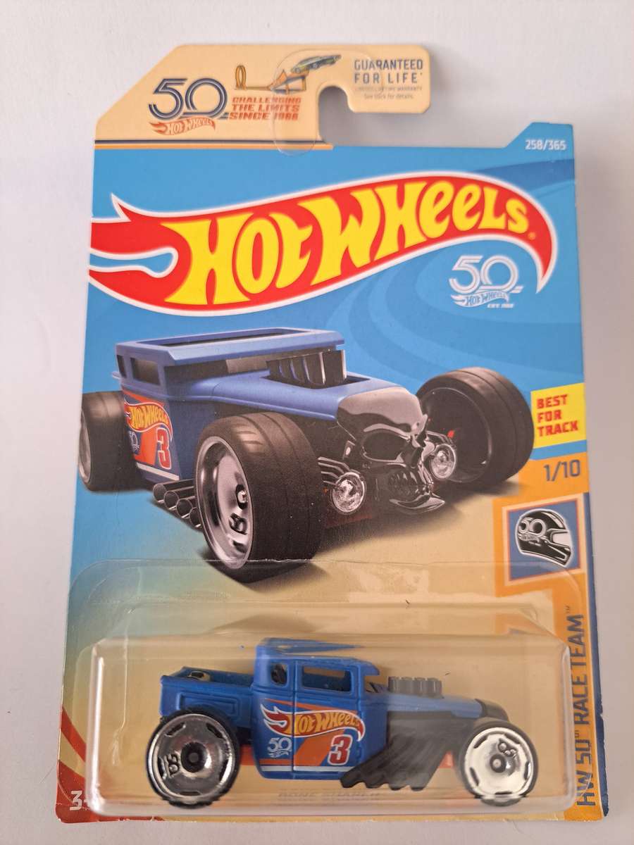 Hotwheels Bone Shaker - 2017 Release - Long Card