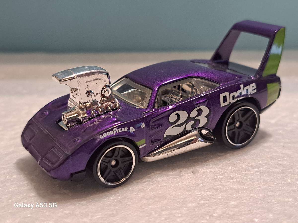 Hotwheels '69 Daytona - Tooned