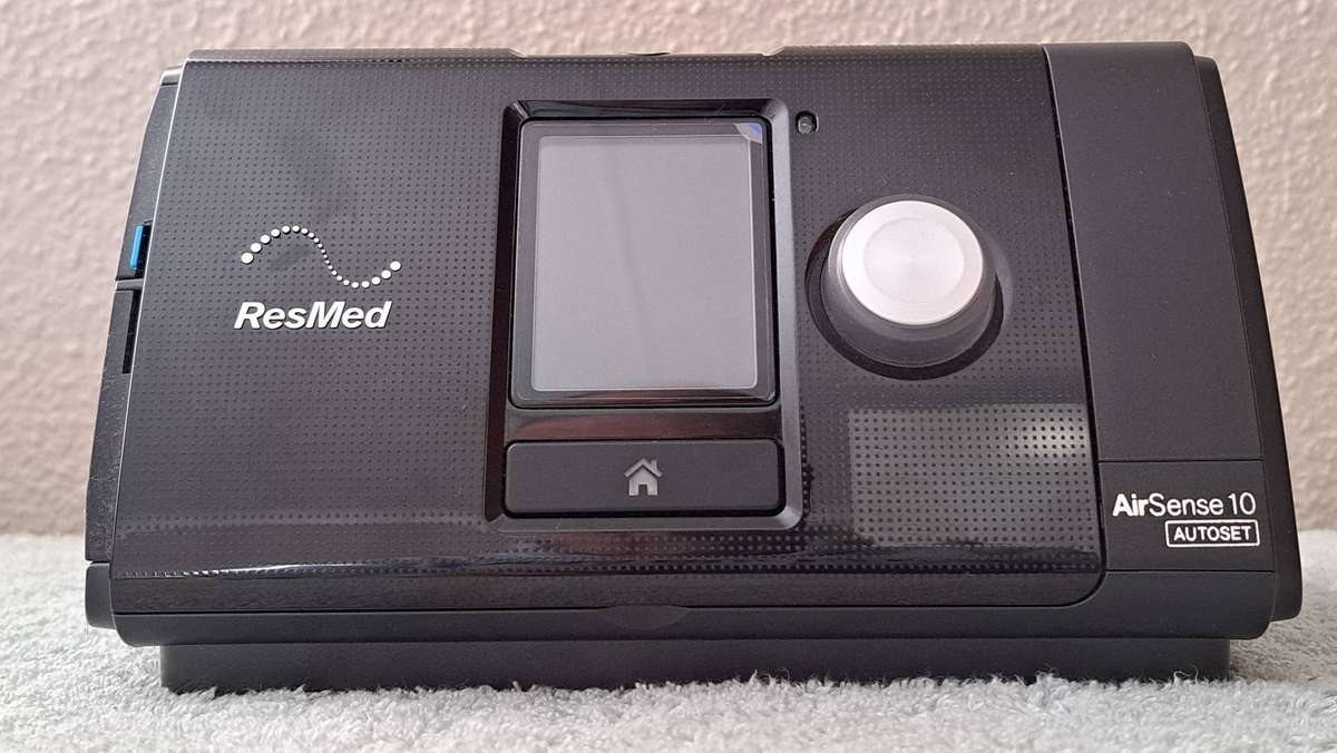 ResMed AirSense 10 CPAP Machine & Accessories