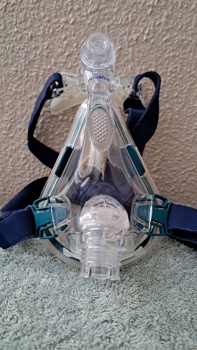 ResMed AirSense 10 CPAP Machine & Accessories