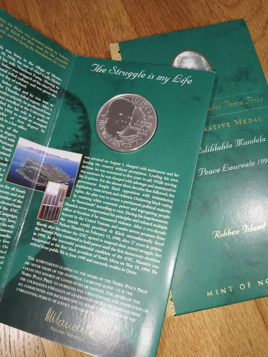 Mandela Commemorative Medal Silver 1oz (25000 units)