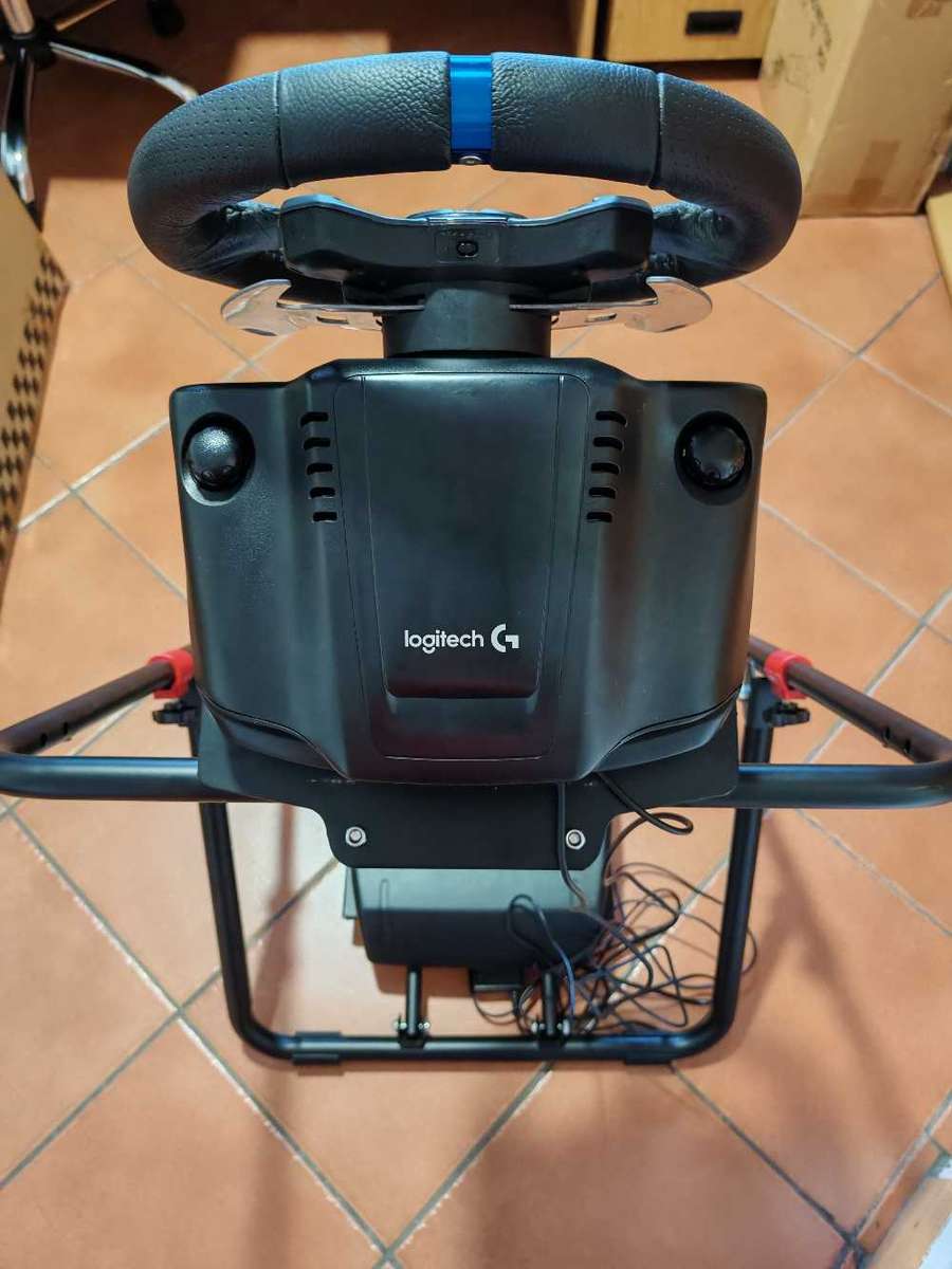 Logitech g29 racing wheel and racing rig