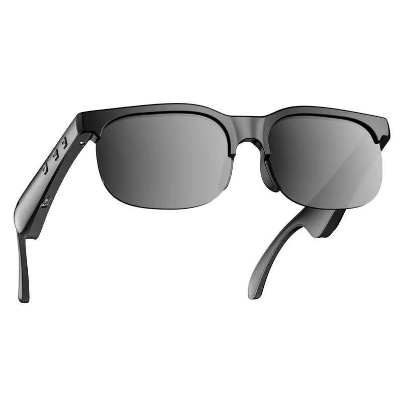 Smart glasses with Bluetooth connectivity