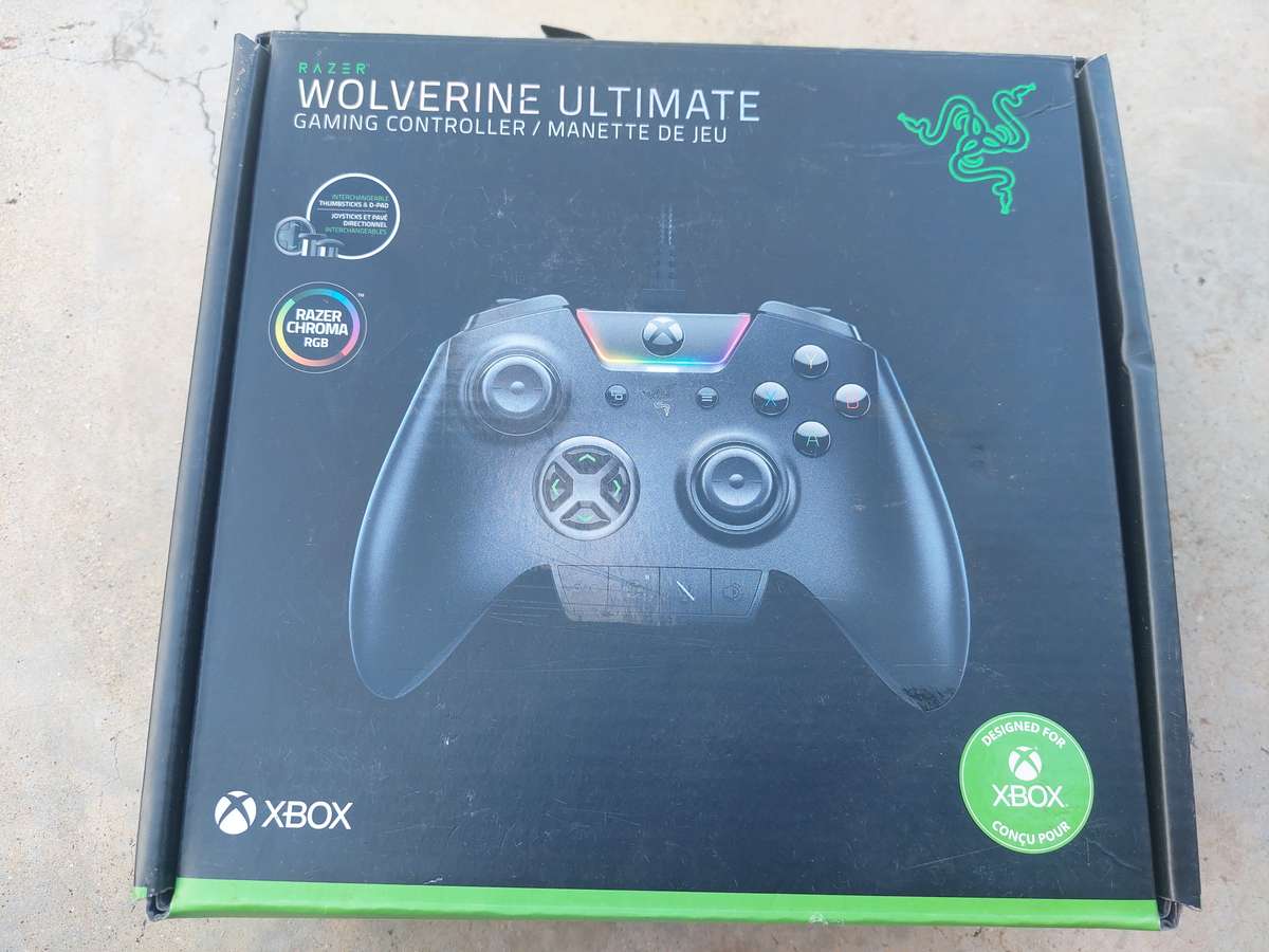 Razer wolverine ultimate gaming controller