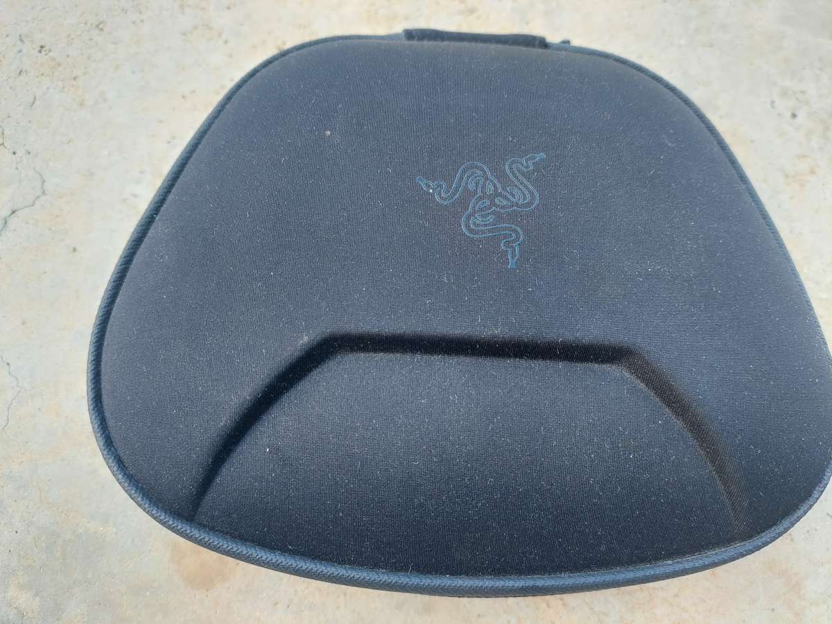 Razer wolverine ultimate gaming controller