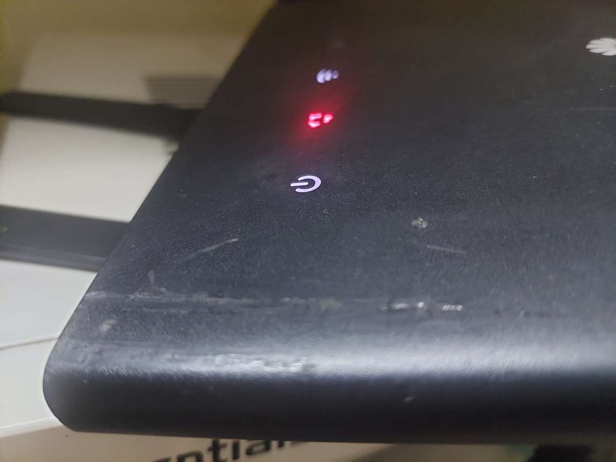 Dstv decoder + Huawei WIFI router