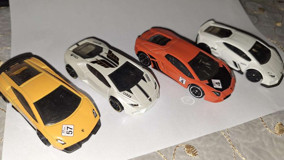 Hot Wheels - Lot of 4 - Lamborghini Gallardo, Aventador, Huracan Coupe, Huracan LP610
