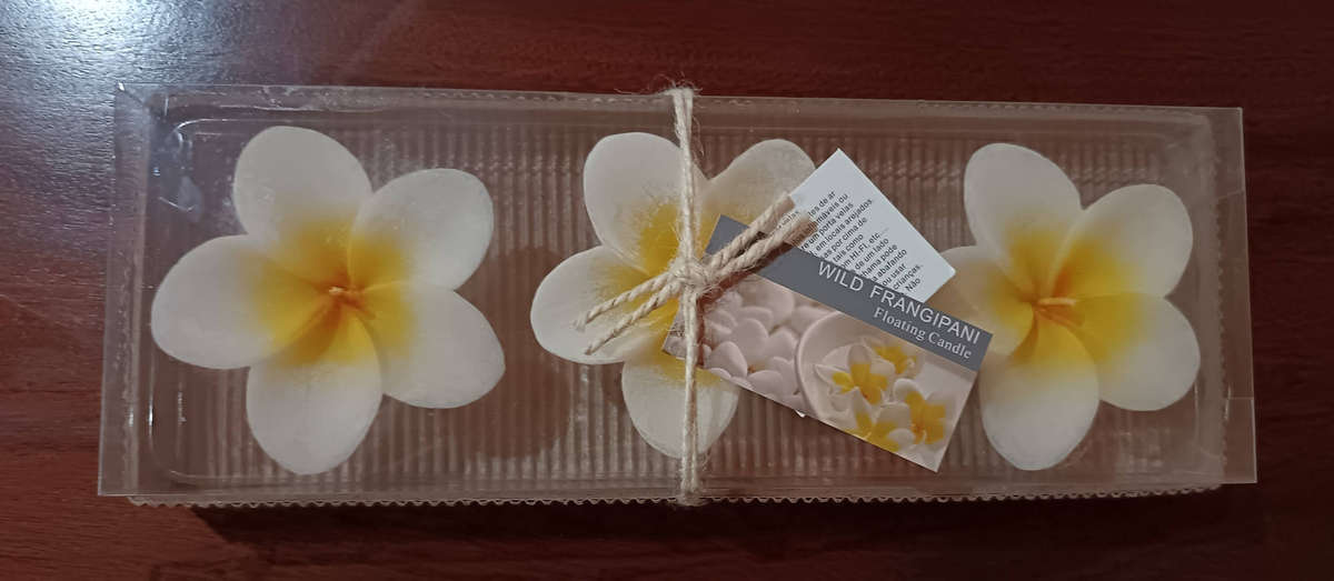 A Set of 3 Wild Frangipani Floating Candles 