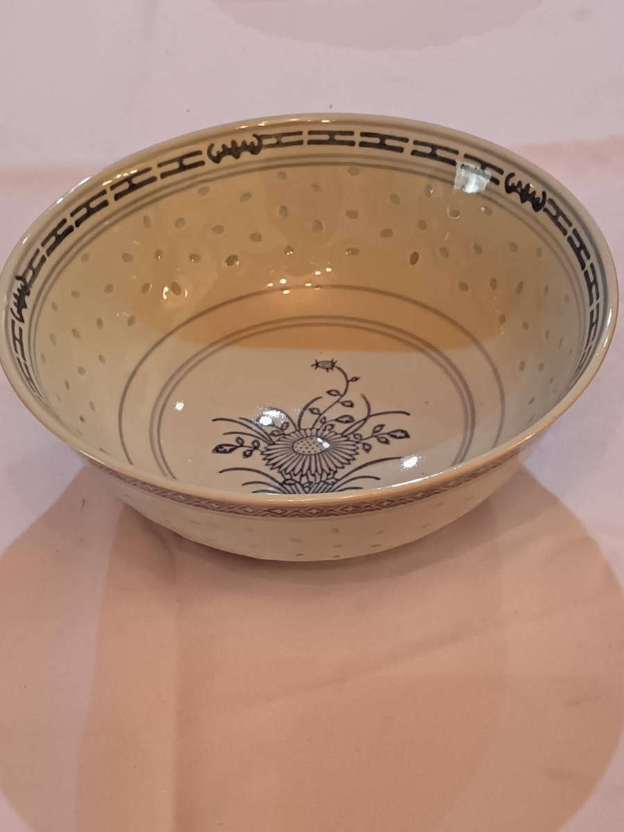 Vintage Large Chinese Porcelain Rice Bowl