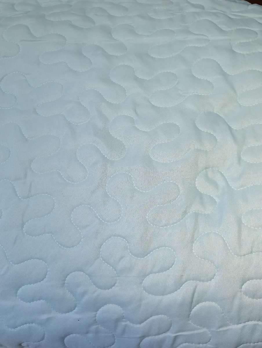 GORGEOUS 5-Piece Quilt Set (Double)