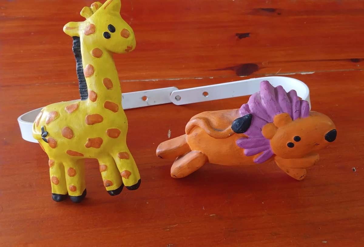 Cute curtain holders set - Giraffe and Lion