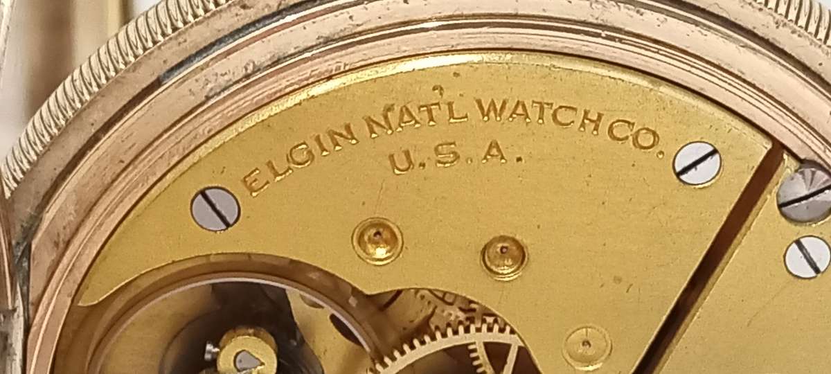 1924 Elgin Hunting gold plated pocket watch
