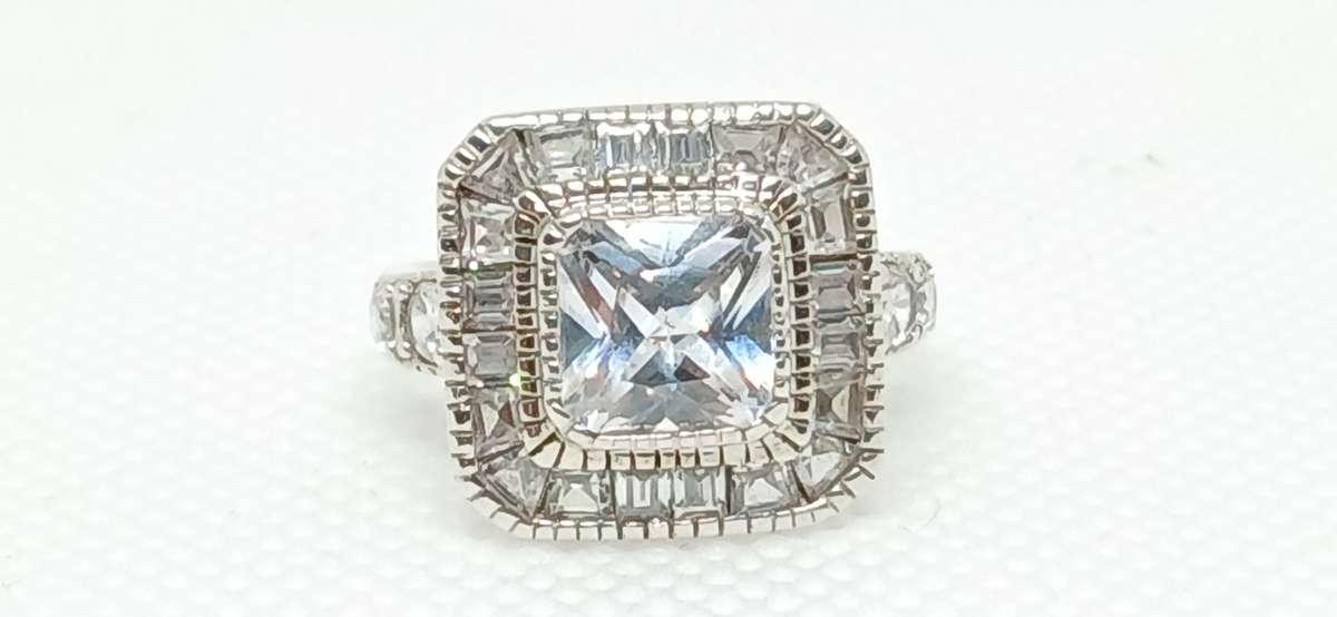 Sterling silver and cubic ring
