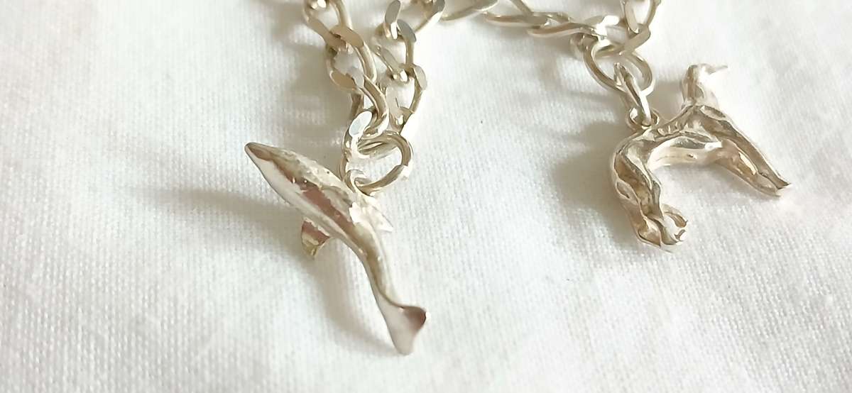 Vintage sterling silver charm bracelet